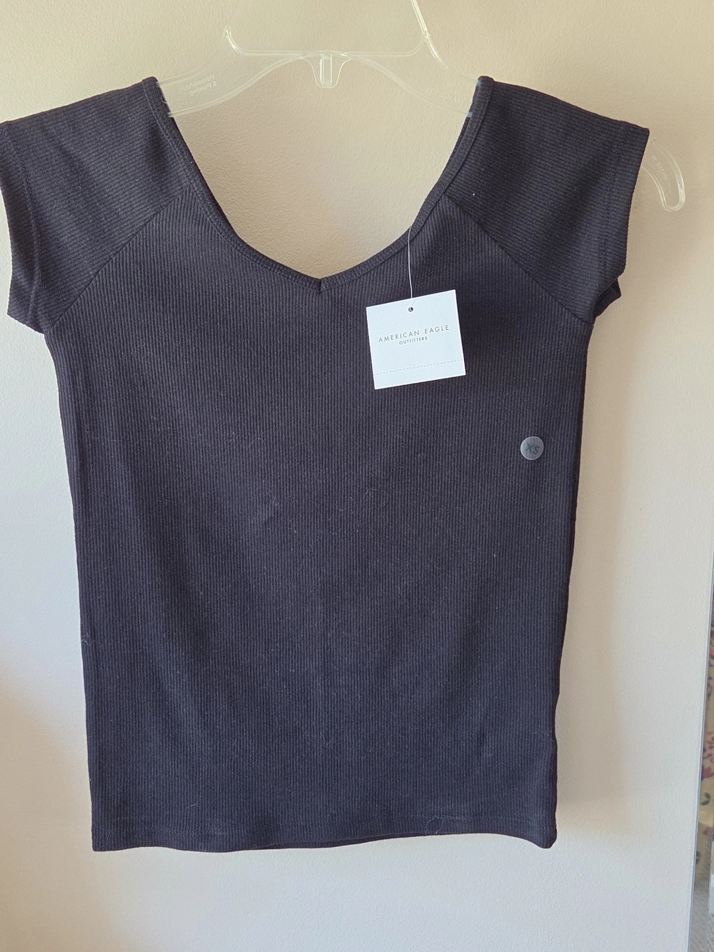 American Eagle Outfitters Black Ribbed V-Neck Short Sleeve Tee